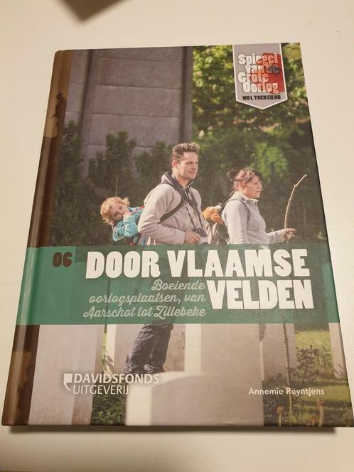 Annemie Reyntjens - Door Vlaamse velden, Boeken, Overige Boeken, Zo goed als nieuw, Ophalen of Verzenden