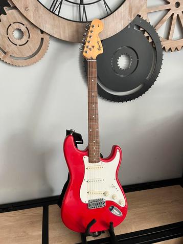 Elektrische gitaar squier, Musique & Instruments, Instruments à corde | Guitares | Basses, Enlèvement, Comme neuf