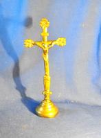 crucifix en laiton souvenir de mission, Enlèvement ou Envoi
