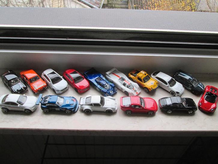 15 x Hot Wheels / Matchbox deutsche PKW's Porsche, BMW, MB, Hobby en Vrije tijd, Modelauto's | Overige schalen, Gebruikt, Auto
