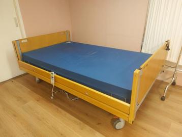 Obesitas verpleegbed, matras 115 x 205, zwaarlast bed 385 Kg beschikbaar voor biedingen