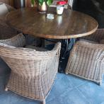 4 mooie stoelen  tafel met ijzer onderstel, Ophalen