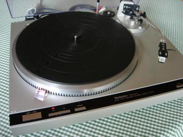 Technics SL-Q33 Direct Drive Zeer goede staat Herziene pos-t beschikbaar voor biedingen