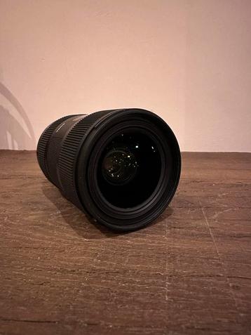 Sigma EF 18-35mm f/1.8 DC HSM Art lens Canon