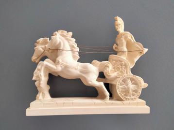 Beeldje Roman Chariot 2 paarden 27 X 21 cm beschikbaar voor biedingen