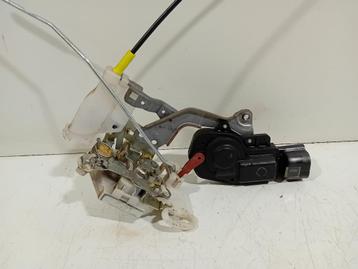 PORTIERVANGER CV ELEKTR. RECHTS VOOR Toyota Aygo (B10) beschikbaar voor biedingen