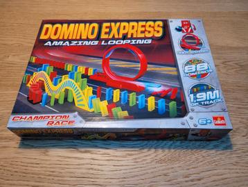 Domino set met looping en brug beschikbaar voor biedingen