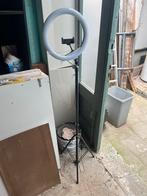 Tripod met licht grundig, Audio, Tv en Foto, Fotografie | Fotostudio en Toebehoren, Ophalen, Zo goed als nieuw