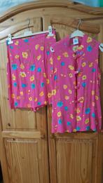 Combi short et blouse  été  neuf taille médium pour 10 €, Ophalen, Zo goed als nieuw