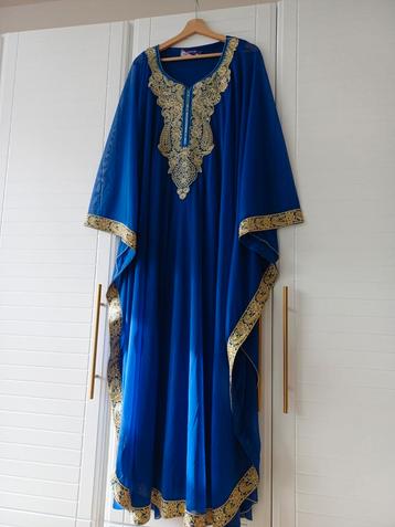 Prachtig kaftan  beschikbaar voor biedingen