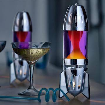 Lampe à lave spéciale disponible aux enchères