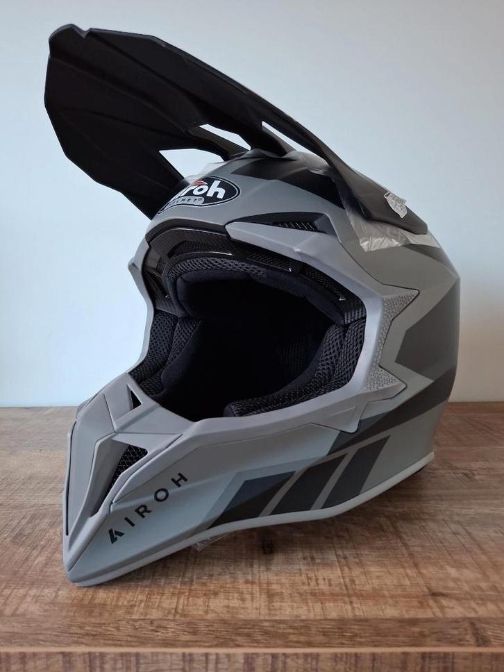 STOCKDEALS! Motorhelm Cross - Airoh Wraap Reloaded (Maat XL), Motoren, Kleding | Motorhelmen, Dames, Heren, Offroadhelm, XL, Overige merken