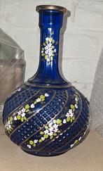 Antieke karaf kobaltkleur met bloemenmotief, Antiek en Kunst, Ophalen of Verzenden