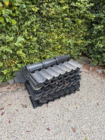 Plastieken dakpannen beschikbaar voor biedingen