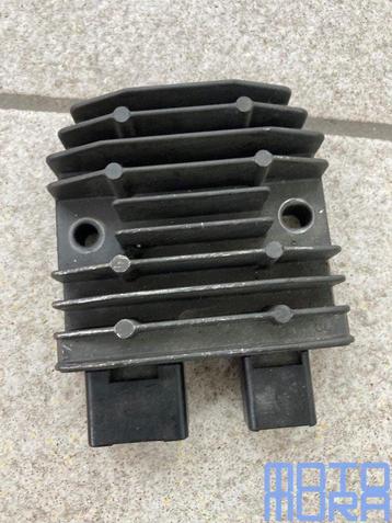 Spanningsregelaar Honda CBR1000RR SC59 2008 - 2016 rectifier, Enlèvement ou Envoi, Utilisé