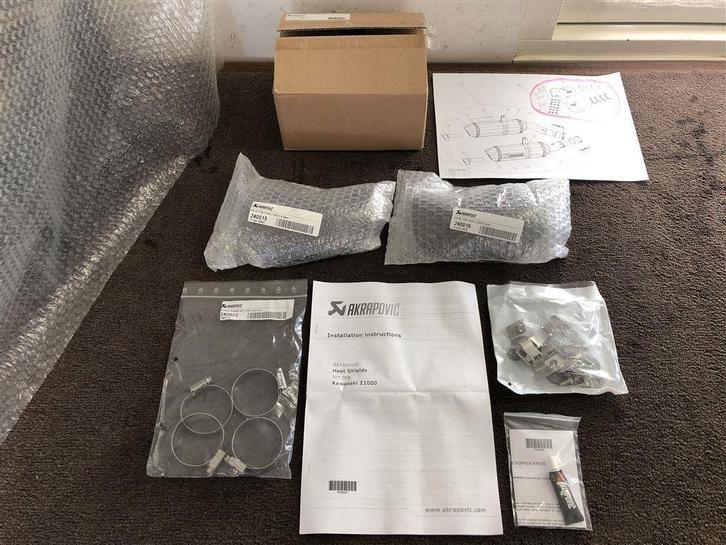 Akrapovic carbon hitteschild Kawasaki Z1000 14-20 P-HSK10R5, Motoren, Onderdelen | Kawasaki, Nieuw, Ophalen of Verzenden