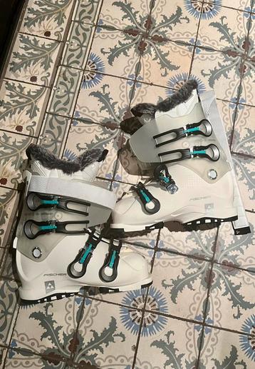 Skischoenen mt 39/40 Fisher Hybrid W Vacuum Comfort Fit  beschikbaar voor biedingen