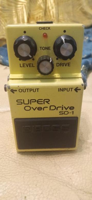 BOSS SD1 overdrive 1990 disponible aux enchères