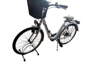 Damesfiets beschikbaar voor biedingen