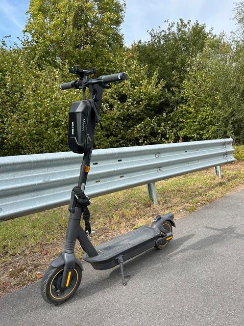 Ninebot max g2 elektrische step 40 per uur, Fietsen en Brommers, Steps, Gebruikt, Elektrische step (E-scooter), Ophalen