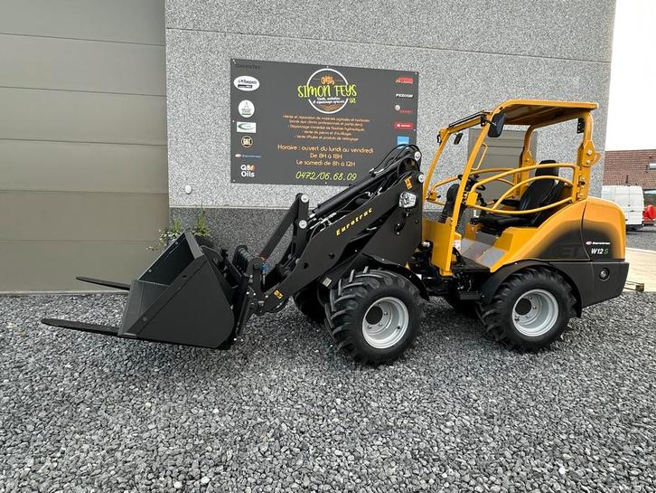 Euro-trac W12S Chargeur articulé, Articles professionnels, Agriculture | Tracteurs, Enlèvement