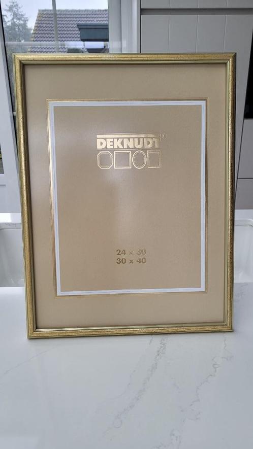GROTE HOUTEN FOTOLIJST MERK : DEKNUDT, Audio, Tv en Foto, Fotografie | Fotolijsten, Zo goed als nieuw, Ophalen of Verzenden