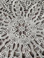 Witte kanten gehaakt tafelkleed SNELLE GRATIS LEVERING, Huis en Inrichting, Verzenden, Nieuw