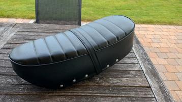 Zadel Dax beschikbaar voor biedingen