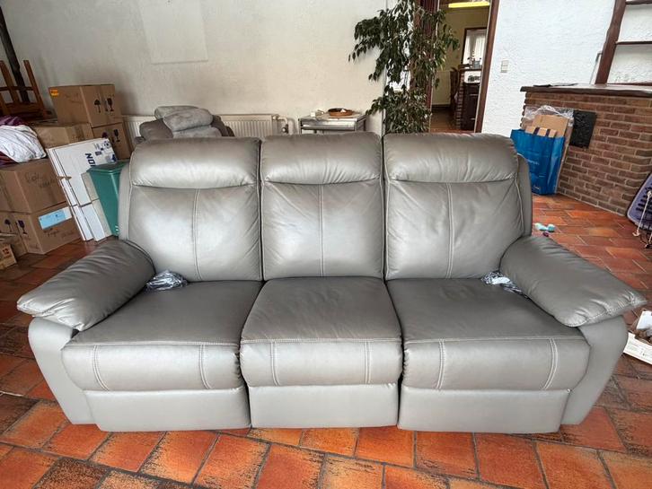 Canapé 3 places relax électriques en cuir, Maison & Meubles, Canapés | Salons, Utilisé, Banc droit, Trois personnes, Cuir, Enlèvement