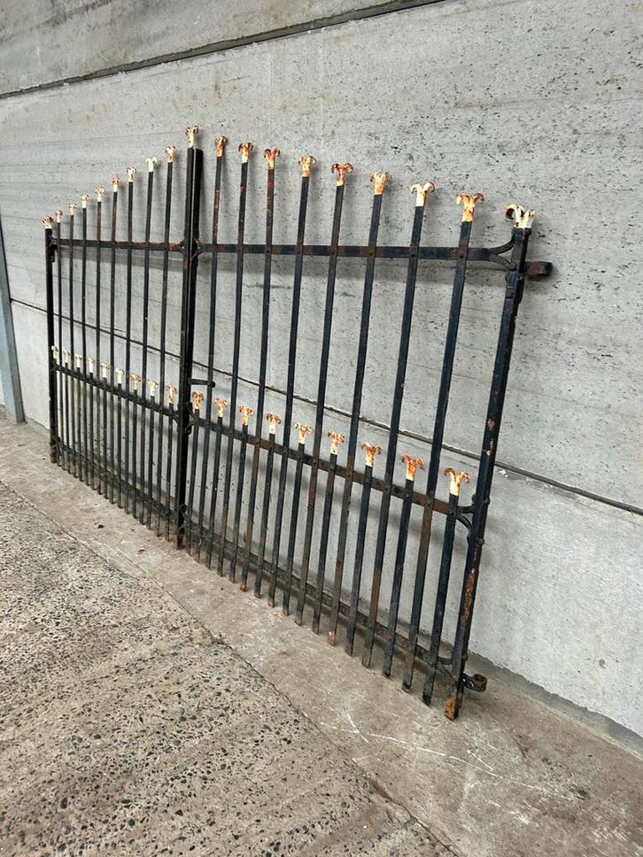 Prachtig antiek dubbel hekken vol smeedijzeren, Tuin en Terras, Tuinhekken en Hekwerk, Gebruikt, Tuinhek, IJzer, Ophalen