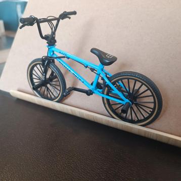 1/10. BMX idéal pour RC Crawler ou Garage en aluminium, Enlèvement