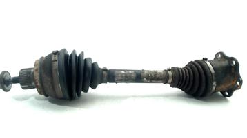 ARBRE DE TRANSMISSION AVANT GAUCHE A4 Avant Quattro (B8), Utilisé, Audi