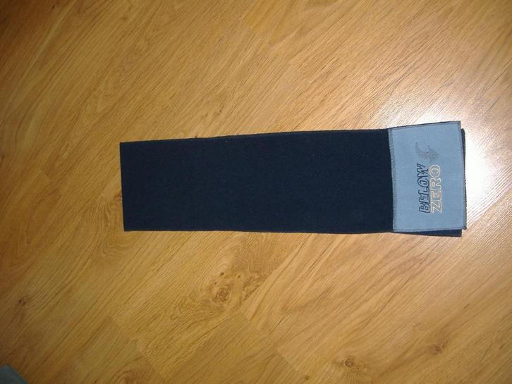 Écharpe polaire bleue, Enfants & Bébés, Vêtements enfant | Bonnets, Écharpes & Gants, Utilisé, Écharpe, Garçon ou Fille, 134 à 140