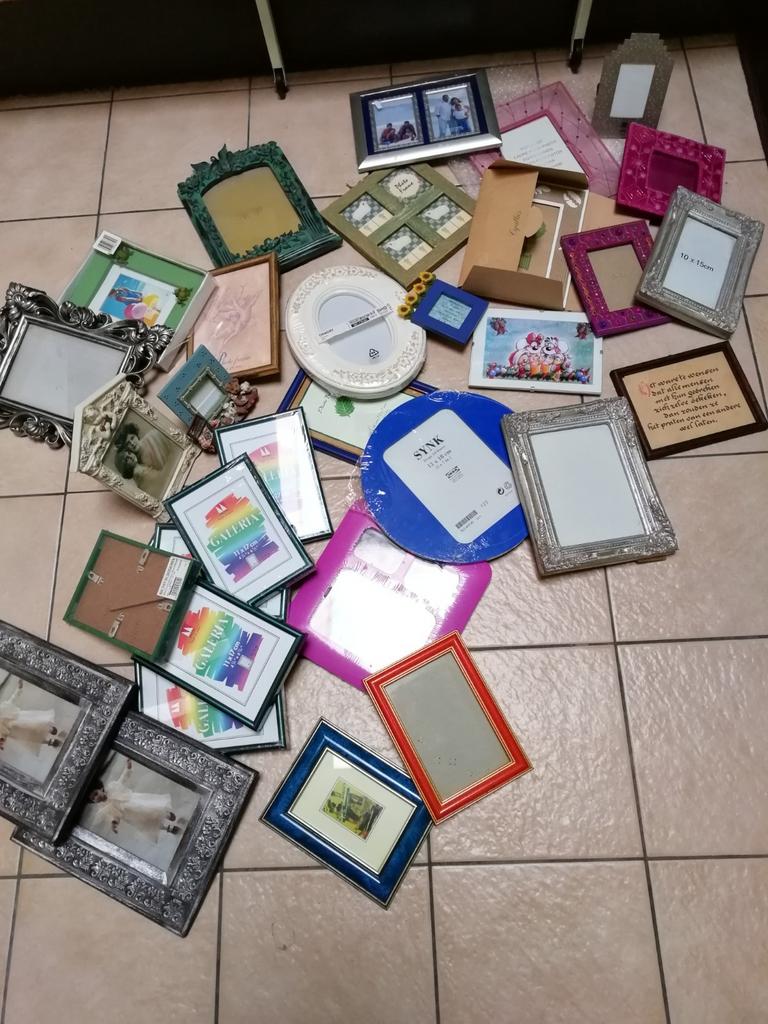 34 fotokaders (nieuwe en gebruikte), in Mortsel, Ophalen, Hout