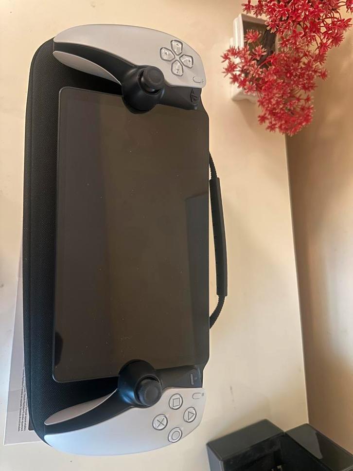 PS portal - Zo goed als nieuw - €150, Games en Spelcomputers, Spelcomputers | Sony PlayStation Vita, Zo goed als nieuw, Ophalen