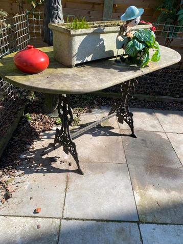 Antieke tuintafel, Tuin en Terras, Tuintafels, Ophalen, Gebruikt, Ovaal, Overige materialen