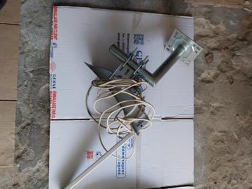 Antenne parabolique  beschikbaar voor biedingen