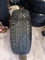 pneu hiver, Autos : Pièces & Accessoires, Pneus et Jantes, Pneus hiver, Véhicule de tourisme, 205 mm