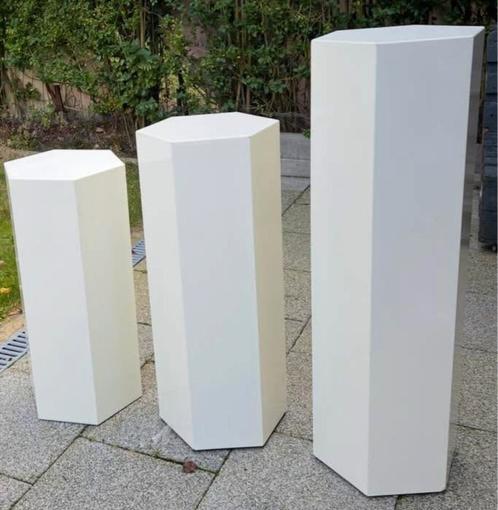 Witte decoratiezuilen – set van 3 – €170, Huis en Inrichting, Woonaccessoires | Zuilen en Pilaren, Gebruikt, Ophalen
