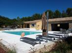 Piscine, poolhouse, pétanque, bbq, apéro et hamac, Dorp, 4 of meer slaapkamers, Languedoc-Roussillon, In bos