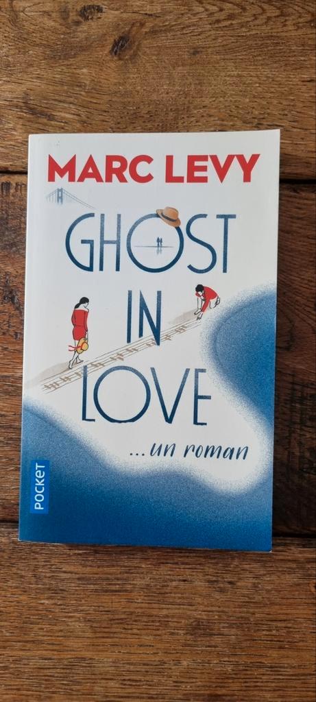 "Ghost in Love" de Marc Levy, Livres, Romans, Comme neuf, Enlèvement ou Envoi