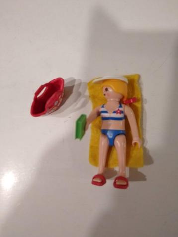 playmobil 4695: vrouw in bikini+toerist met fototoestel: €16 beschikbaar voor biedingen