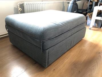 Poef zetel bed beschikbaar voor biedingen