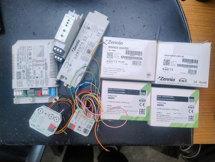 Lot KNX diverse merken, Doe-het-zelf en Bouw, Elektriciteit en Kabels, Zo goed als nieuw, Ophalen of Verzenden