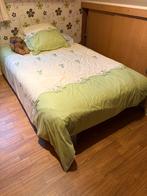Sommier à lattes sur pieds (1m20)., Maison & Meubles, Chambre à coucher | Chambres à coucher complètes, Enlèvement, Comme neuf