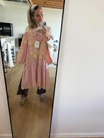 Nieuwe jurk NUMPH - xs - nooit gedragen met ticketje, Nieuw, Knielengte, Roze, Maat 34 (XS) of kleiner