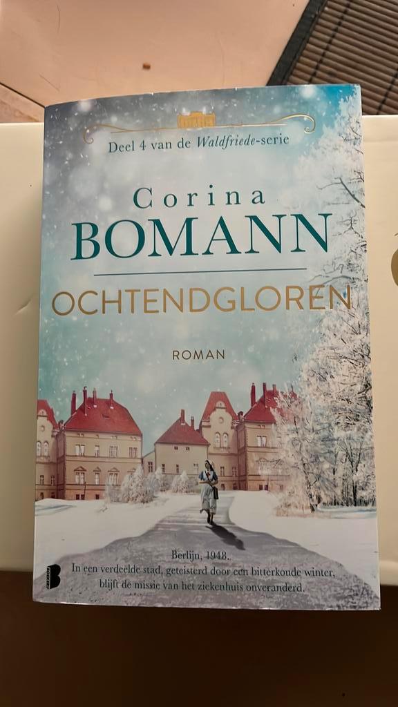 Corina Bomann - Ochtendgloren, Boeken, Literatuur, Zo goed als nieuw, Ophalen