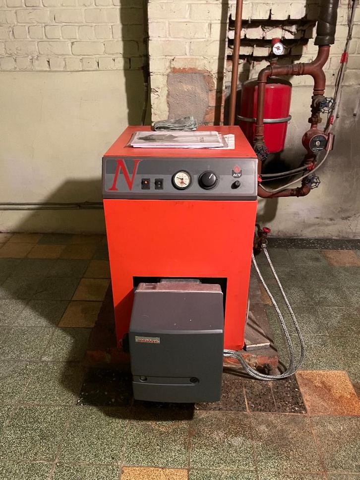Mazoutketel met zeer recente mazoutbrander Weishaupt, Bricolage & Construction, Chauffe-eau & Boilers, Utilisé, Boiler, Enlèvement