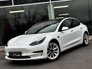 Tesla Model 3 3000 PREMIE AUTO PILOT / FACELIFT / 19 INCH disponible aux enchères