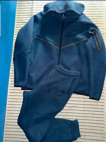 Nike tech fleece Original Product  beschikbaar voor biedingen